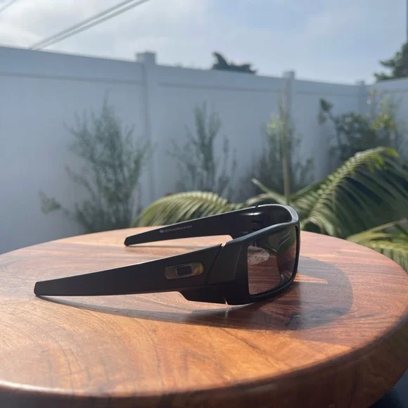 Mens Oakley Gascan matte sunglasses - Picture 4 of 10